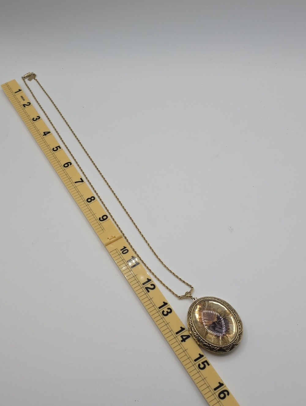 1928 Floral Locket Gold Tone Long Chain - Picture 10 of 11
